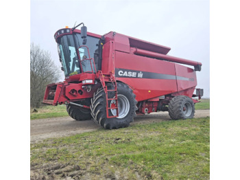 Cosechadora CASE IH