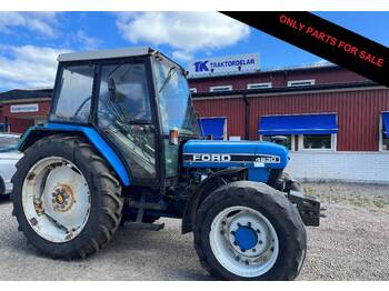 Tractor FORD
