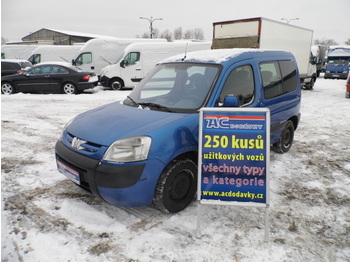 Peugeot Partner 2.0hdi 5sitze  - Minibús