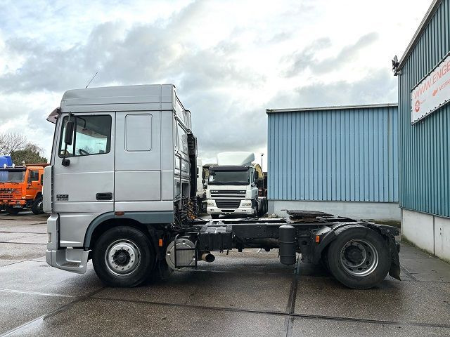 Cabeza tractora DAF 95.430 XF SPACECAB (EURO 2 / ZF16 MANUAL GEARBOX / AIRCONDITIONING / 870 LITER DIESELTANK / SUNVISOR): foto 6
