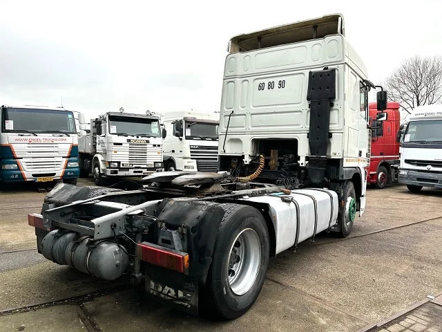 Leasing de DAF 95.430 XF SPACECAB (EURO 2 / ZF16 MANUAL GEARBOX / ZF-INTARDER / AIRCONDITIONING) DAF 95.430 XF SPACECAB (EURO 2 / ZF16 MANUAL GEARBOX / ZF-INTARDER / AIRCONDITIONING): foto 5