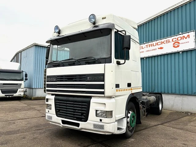 Leasing de DAF 95.430 XF SPACECAB (EURO 2 / ZF16 MANUAL GEARBOX / ZF-INTARDER / AIRCONDITIONING) DAF 95.430 XF SPACECAB (EURO 2 / ZF16 MANUAL GEARBOX / ZF-INTARDER / AIRCONDITIONING): foto 1