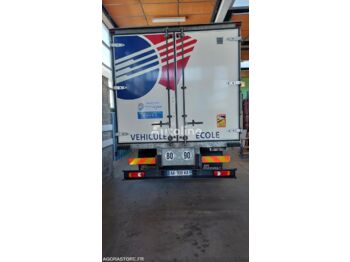 RENAULT MIDLUM - camión caja cerrada