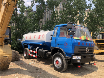 DONGFENG Water tanker truck - Camión cisterna