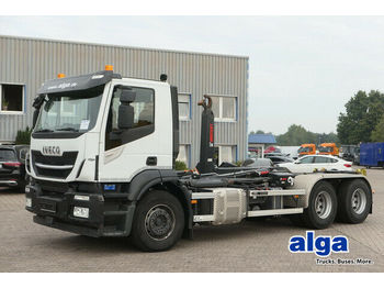 Camión multibasculante Iveco AD260SY/PT, Motorschaden, Loch, Hiab XR21S63