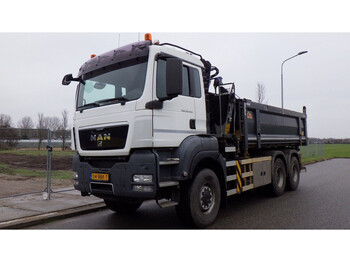 Camión volquete MAN 26.440 6X6 BB TGS