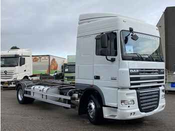 Camión chasis DAF XF 105.460 + Euro 5 + ADR + Discounted from 17.950,-: foto 3