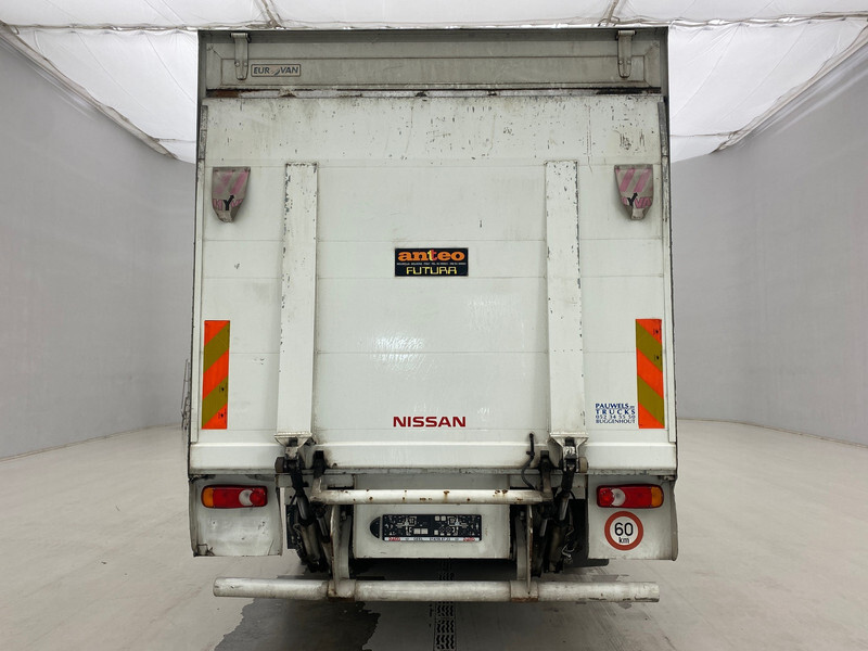 Camión caja cerrada Nissan Atleon 120.21: foto 9