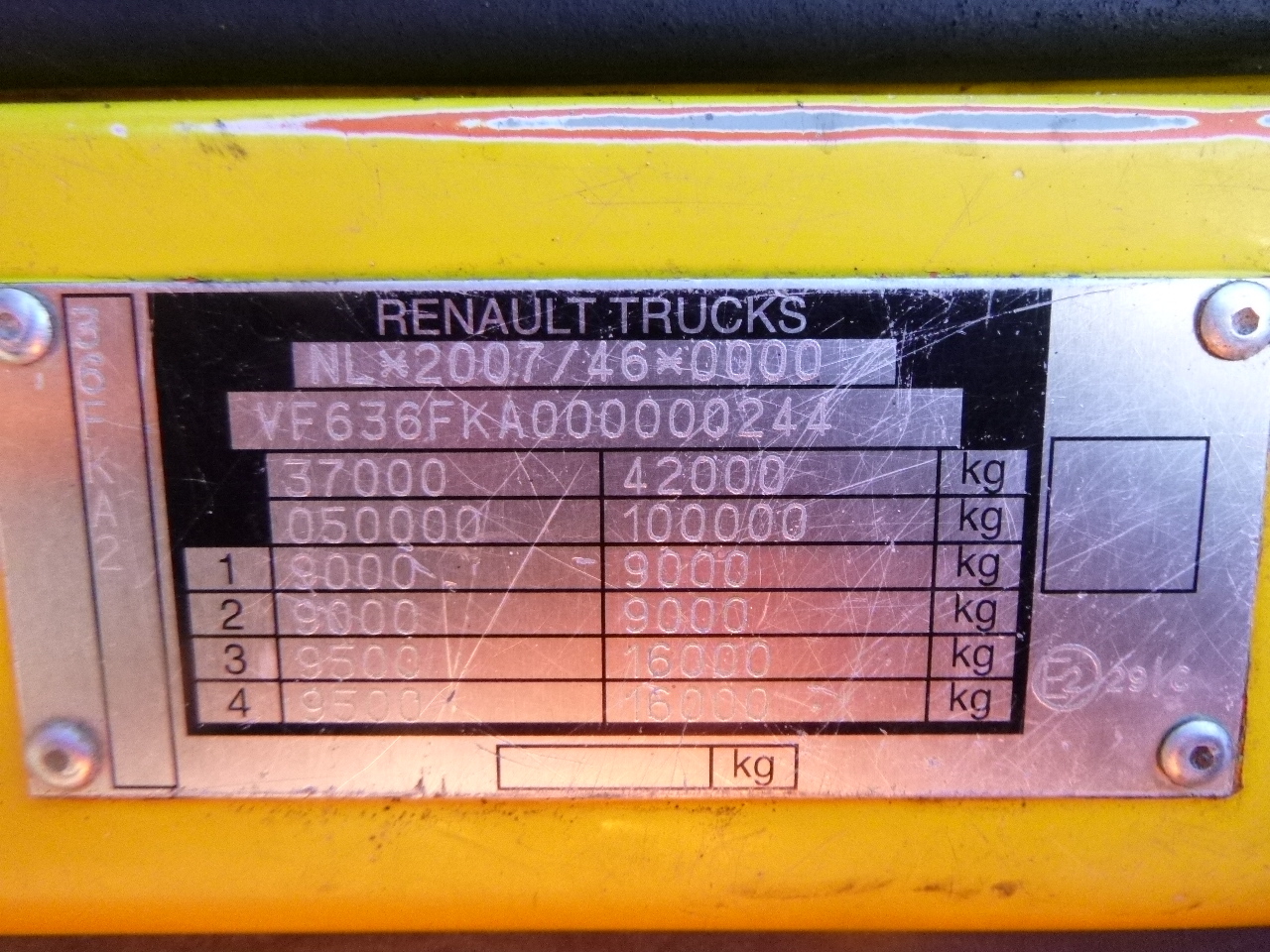 Camión multibasculante Renault Kerax 520.42 8x4 Euro 5 container hook: foto 33