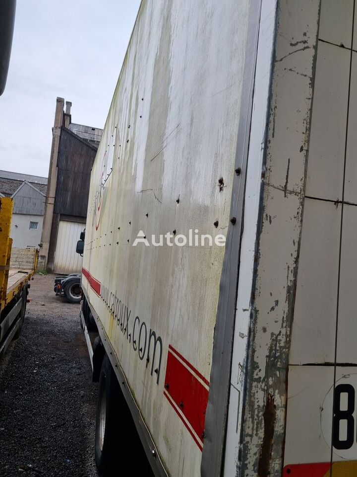Camión caja cerrada Renault Midlum 220: foto 8