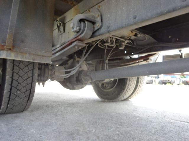 Camión caja cerrada Renault Midlum 270 dxi - manual gearbox / steel suspensions: foto 12