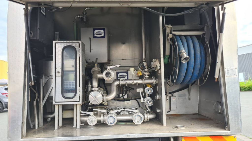 Camión cisterna Scania P 360 6x2  (Nr. 5173): foto 6