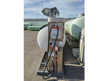 Camión cisterna Used skid installation 6400  L (6.4 m3) different setups multiple pieces available for sale Gas, lpg, gpl, gaz, propane, butane propane refilling station is used to refill cylinders, suitable for limited land and space.: foto 2