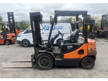 Carretilla elevadora diésel Doosan D25S-5
