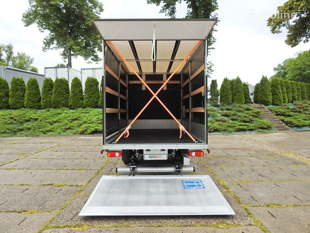 Furgoneta con lona nuevo New Iveco Daily 35S16 Curtain side + tail lift BAR 750 kg tilt truck < 3.5t: foto 13