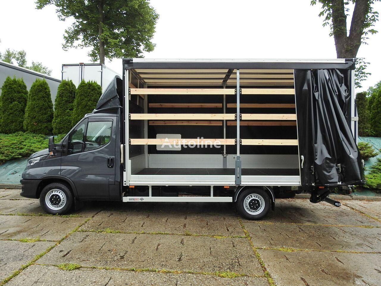 Furgoneta con lona nuevo New Iveco Daily 35S16 Curtain side + tail lift BAR 750 kg tilt truck < 3.5t: foto 6