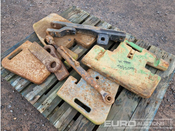  Pallet of Front Weights, Drawbar, Top Link, Towing Eyes - Contrapeso