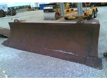 Komatsu D65 Accessories - Implemento