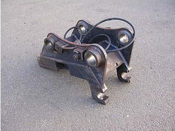 Quick coupler VOLVO CAT320 - Implemento