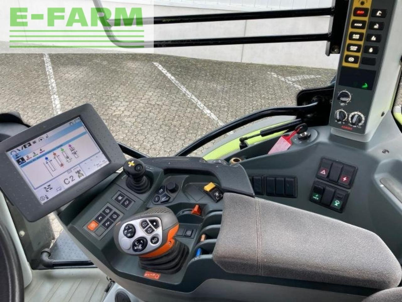 Tractor CLAAS arion 550 t3b: foto 12