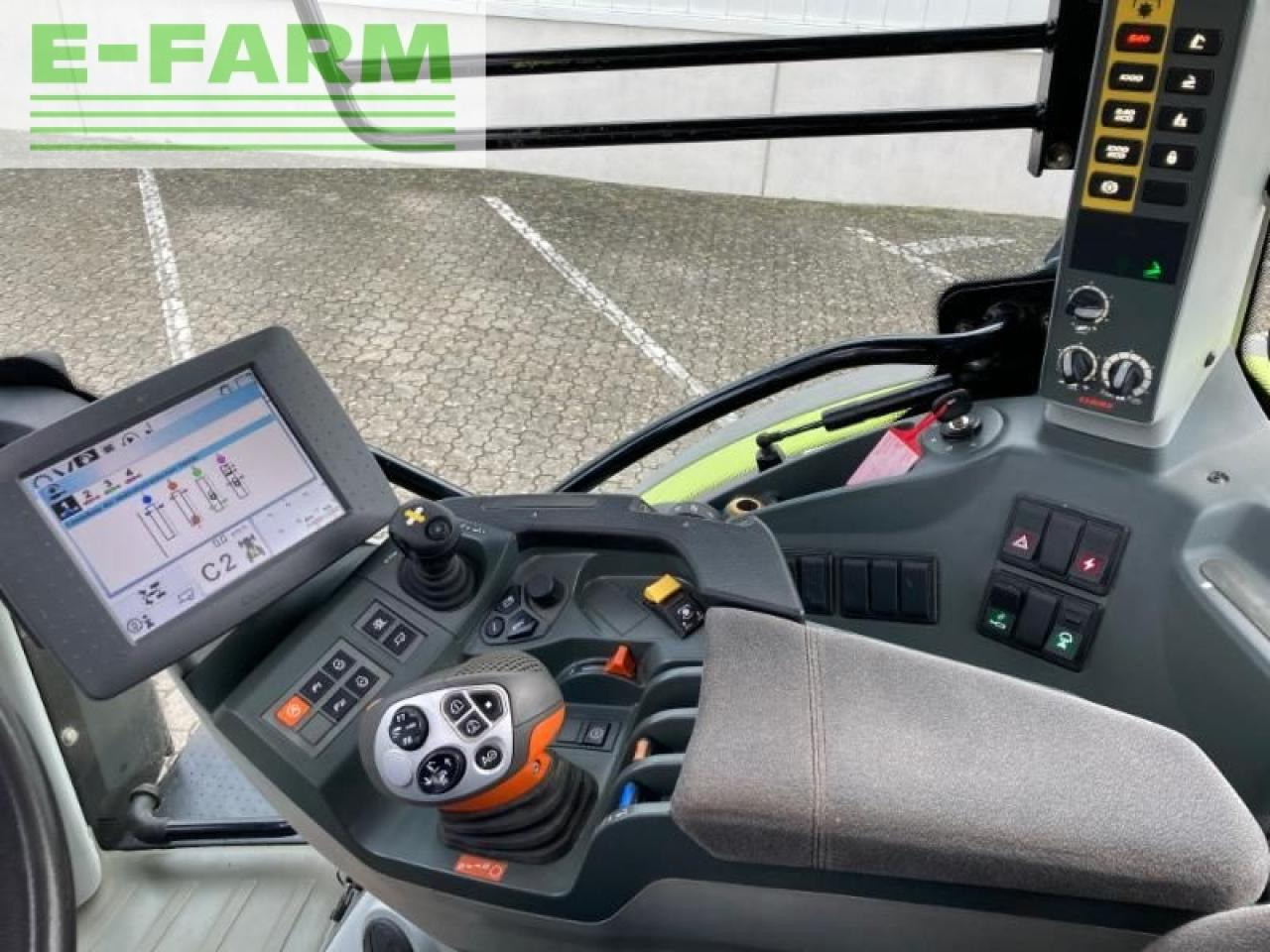 Tractor CLAAS arion 550 t3b: foto 11