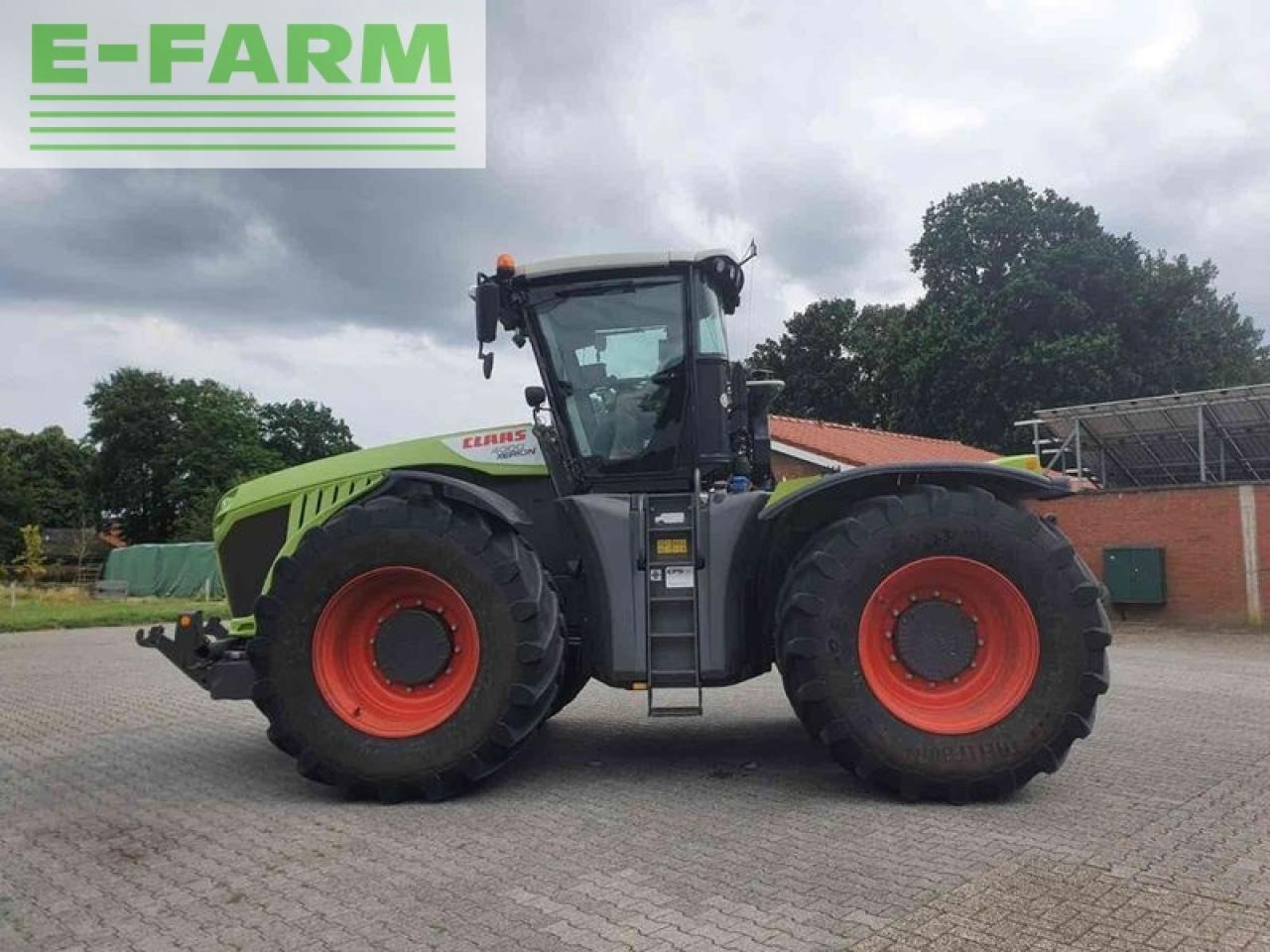 Tractor CLAAS xerion 4000 vc: foto 11