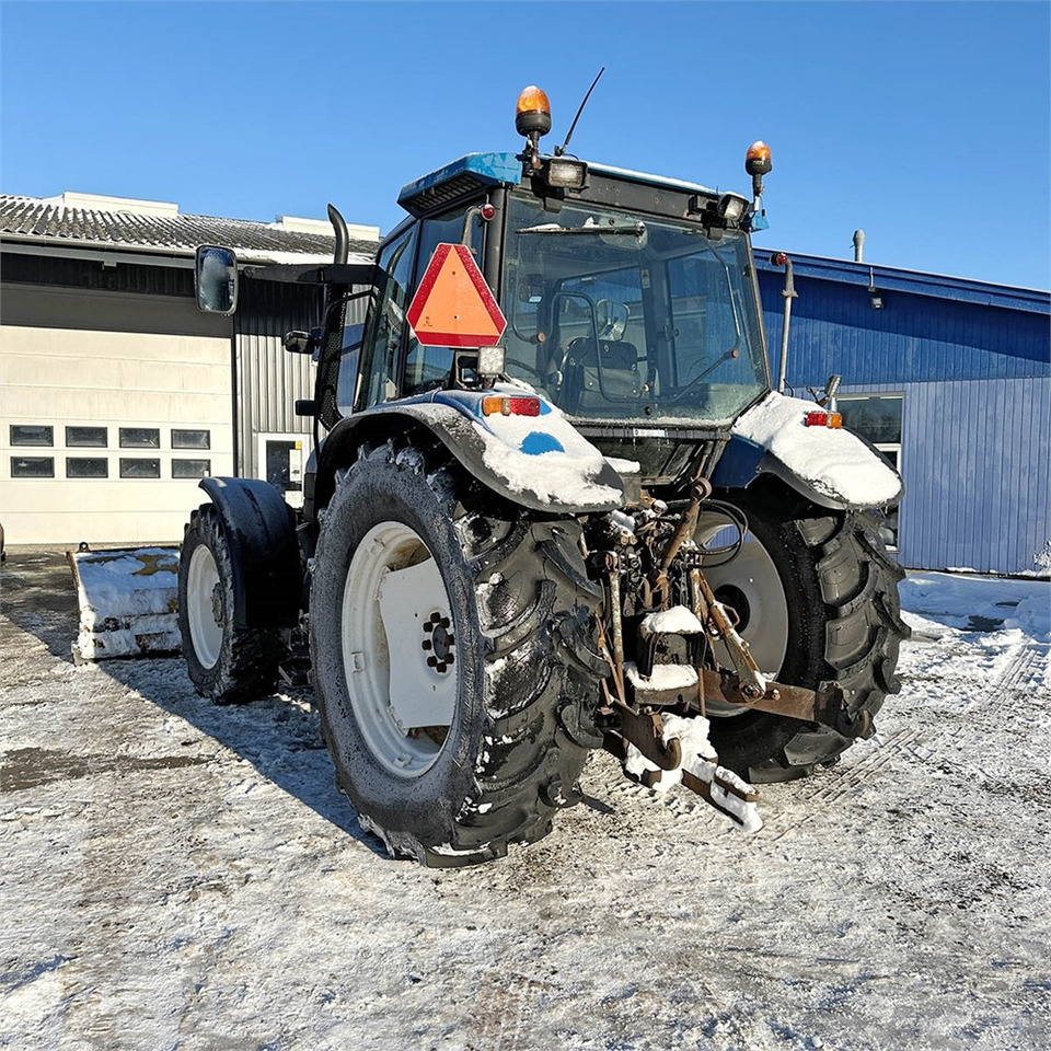 Tractor New Holland TS115: foto 6