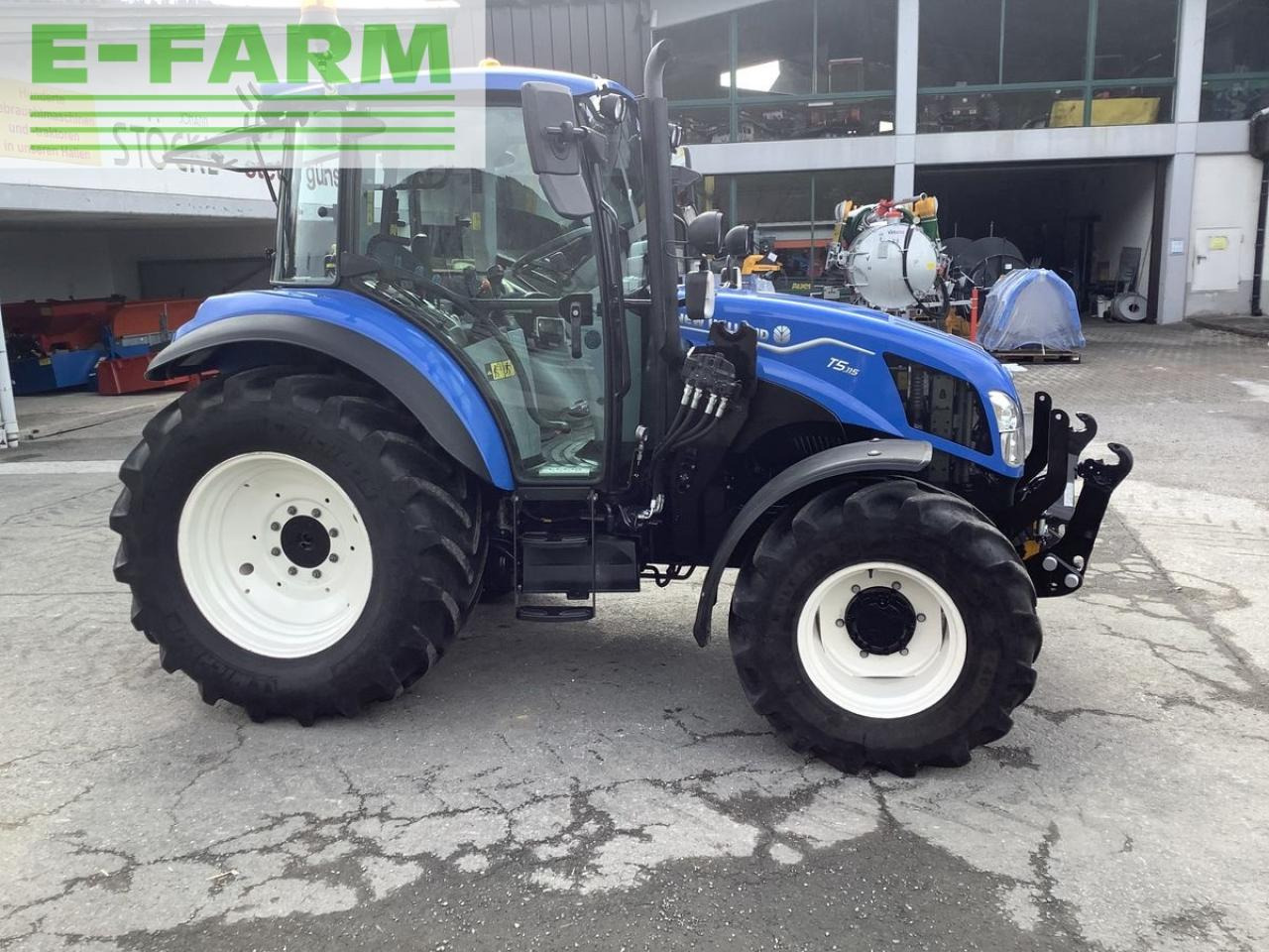 Tractor New Holland t 5.115: foto 3