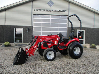 TYM T233 HST Med frontlæsser og skovl på  - Tractor