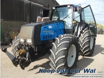 Valtra 8750 Delta power - Tractor