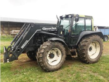 Tractor Valtra 8400 mit frontlader quicke q 970: foto 1