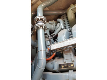 Generador industriale Agregat Prądotwórczy na Angielskim silniku PAXMAN 3400 KM VP185 . 12 cylindrów .: foto 3