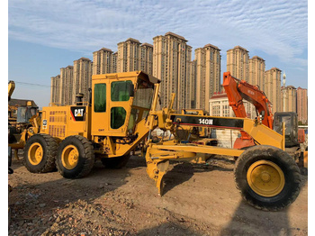 Grader CATERPILLAR 140H