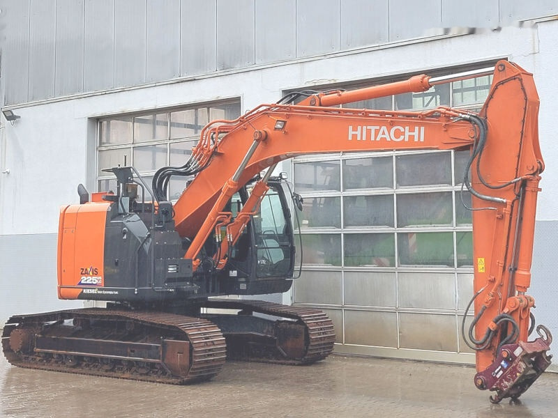 Excavadora de cadenas Hitachi ZX225USLC-6: foto 5