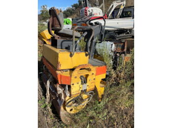 Mini compactadora DYNAPAC CC122