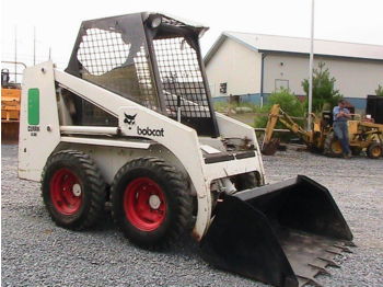 BOBCAT 630 - Minicargadora