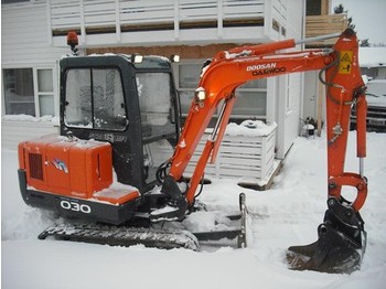 Doosan 030. Se pris! - Miniexcavadora