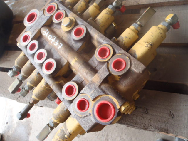 Válvula hidráulica para Maquinaria de construcción Komatsu PW150 -: foto 2