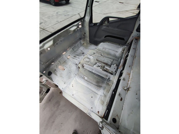 Cabina e interior para Camión Mitsubishi Fuso "S" model: foto 3