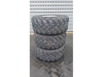 Neumáticos y llantas para Maquinaria de construcción TechKing 405/70-R20 (16/70R20) - Tyre/Reifen/Band: foto 1