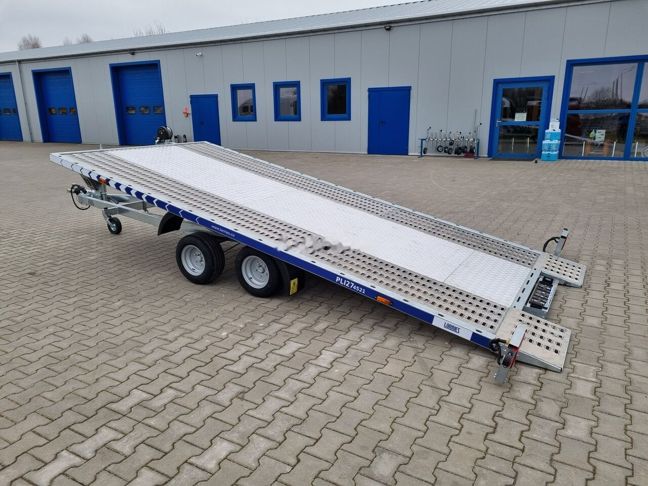 Remolque portavehículos nuevo Lorries PLI-27 4521 car platform trailer 450x210 cm laweta: foto 37