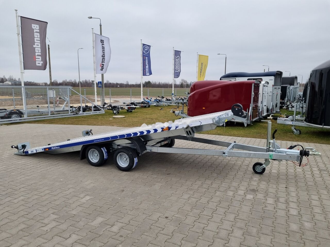 Remolque portavehículos nuevo Lorries PLI-27 4521 car platform trailer 450x210 cm laweta: foto 30