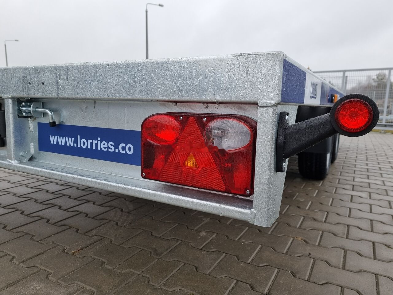 Remolque portavehículos nuevo Lorries PL-27 4521 car trailer 2.7t GVW tilting platform 441 x 200 cm: foto 10