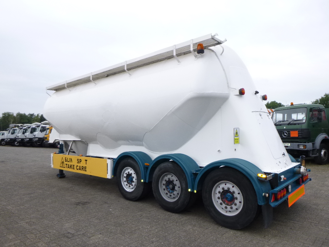 Semirremolque silo para transporte de harina Feldbinder Powder tank alu 40 m3 / 1 comp: foto 4