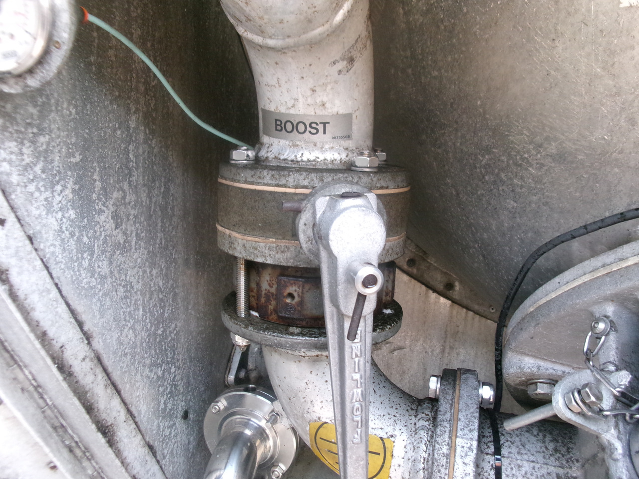 Semirremolque cisterna para transporte de harina Feldbinder Powder tank alu 41 m3 (tipping): foto 7