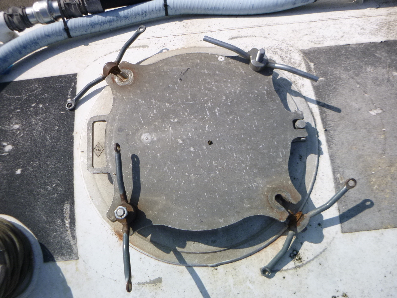 Semirremolque cisterna para transporte de harina Feldbinder Powder tank alu 63 m3 / 1 comp (tipping): foto 18