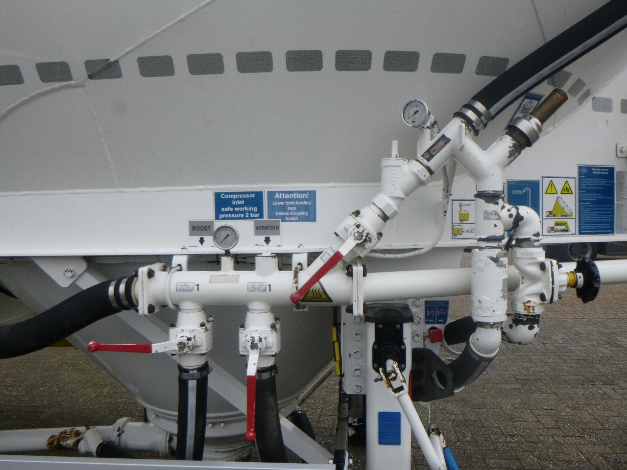 Semirremolque cisterna para transporte de harina Feldbinder Powder tank alu alu 49 m3 / 1 comp: foto 8