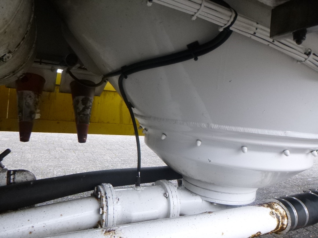 Semirremolque cisterna para transporte de harina Feldbinder Powder tank alu alu 49 m3 / 1 comp: foto 11