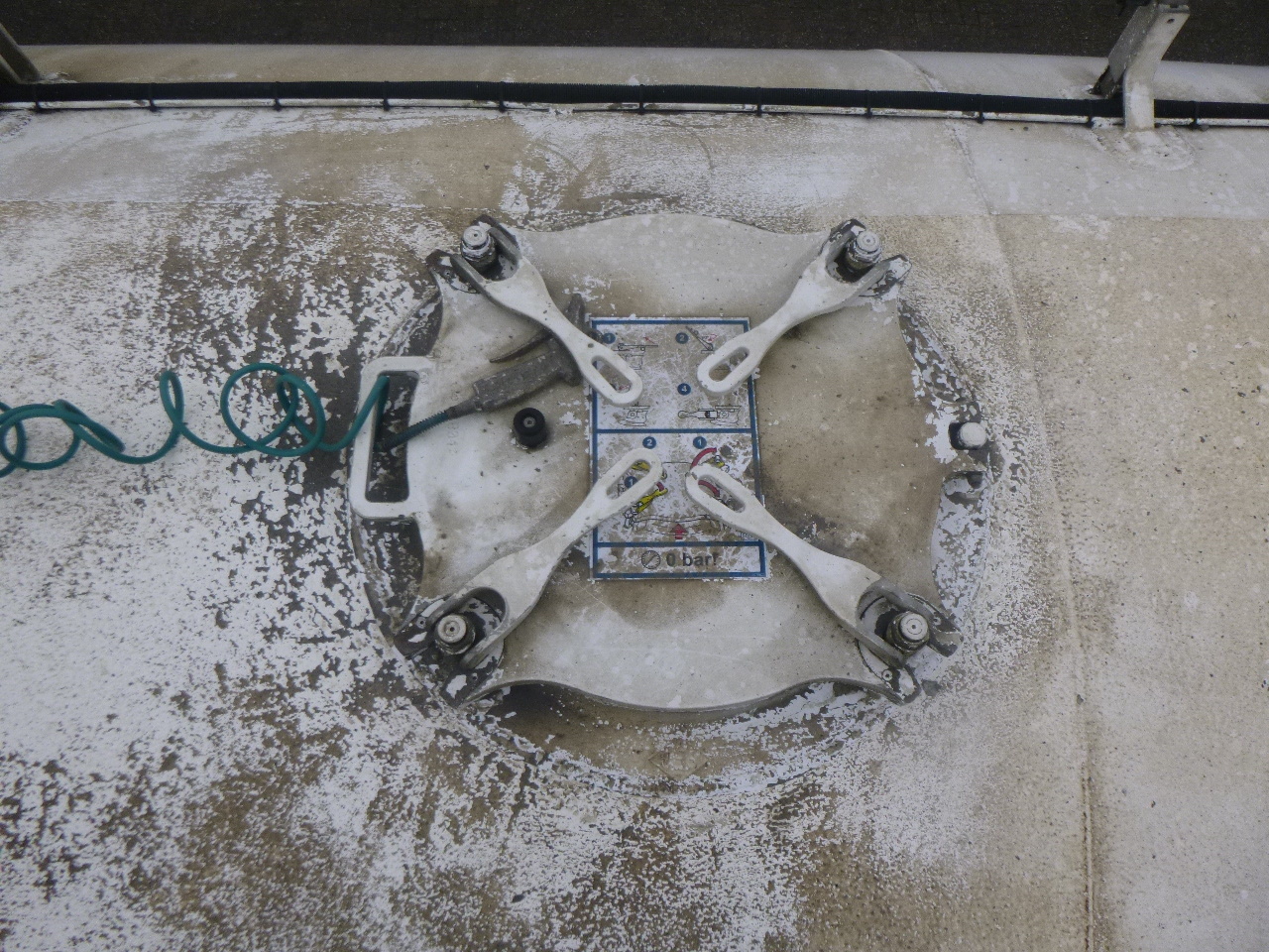 Semirremolque cisterna para transporte de harina Feldbinder Powder tank alu alu 49 m3 / 1 comp: foto 27