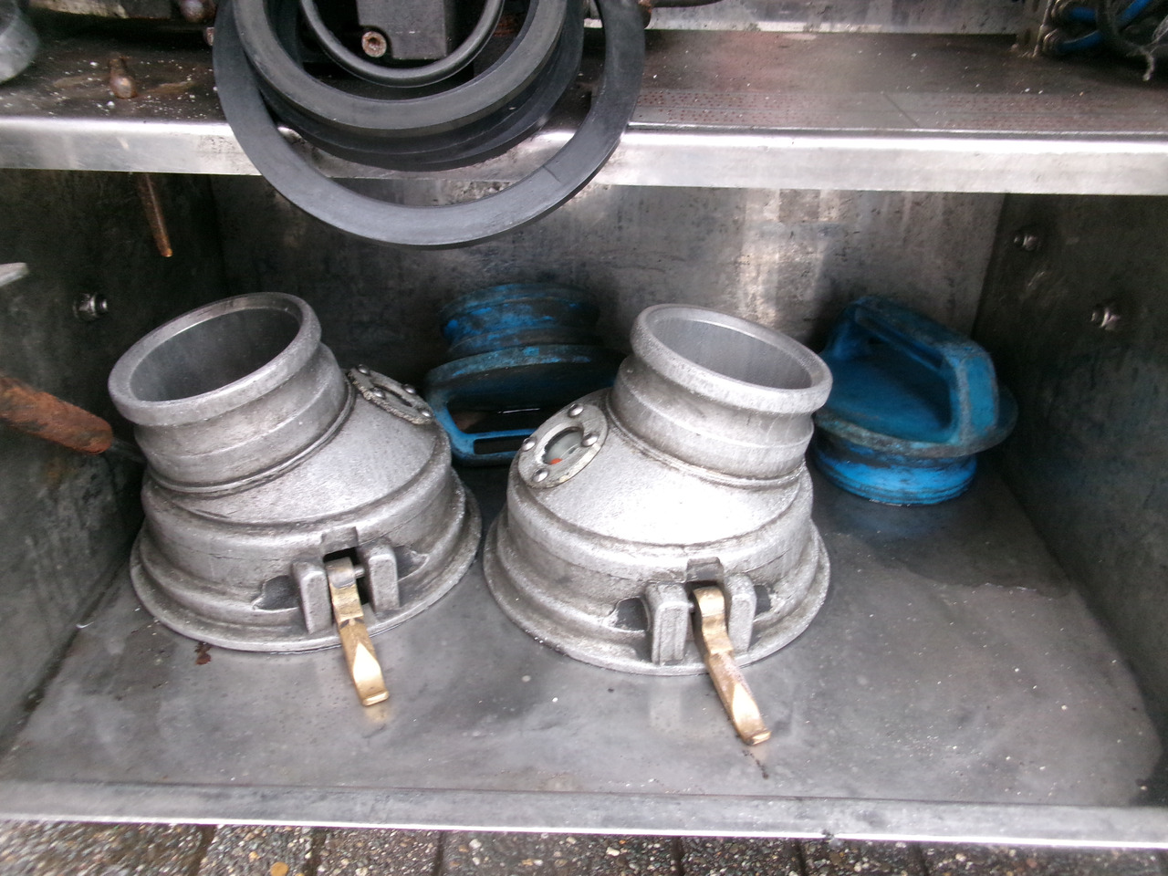 Semirremolque cisterna para transporte de combustible L.A.G. Fuel tank alu 44.5 m3 / 6 comp + pump: foto 20